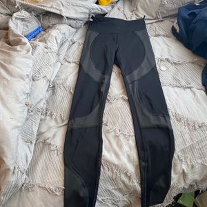 Lululemon leggings size 2